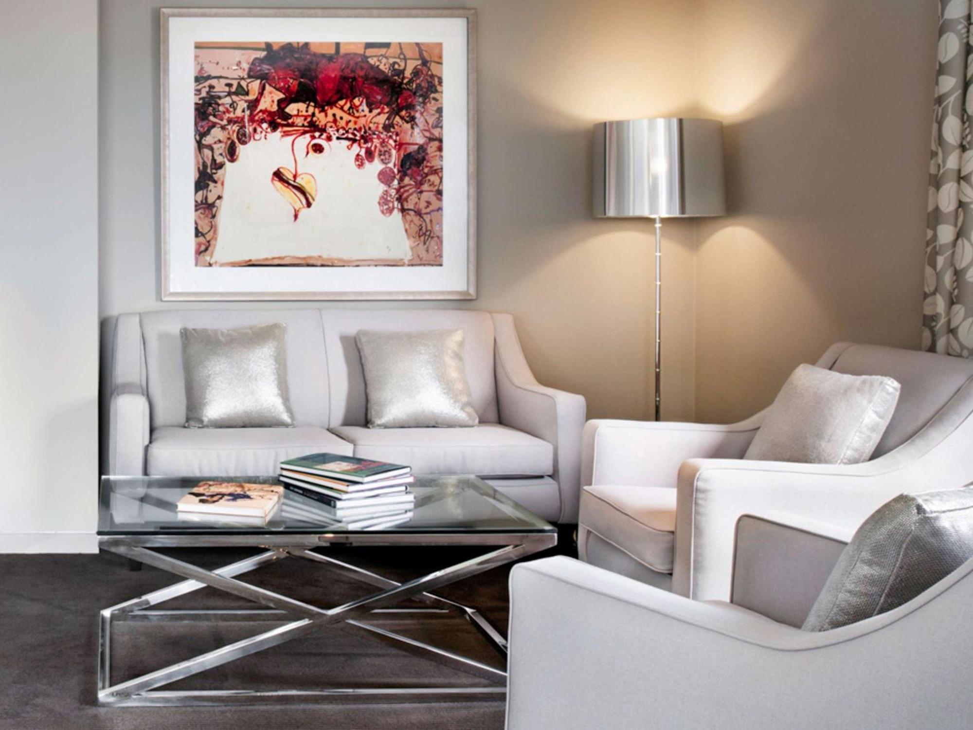 The Olsen Melbourne Art Series Exterior photo A living room with a floor lamp